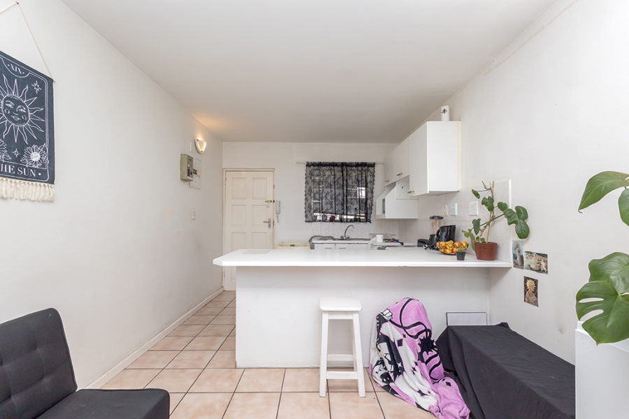 1 Bedroom Property for Sale in Kenilworth Western Cape